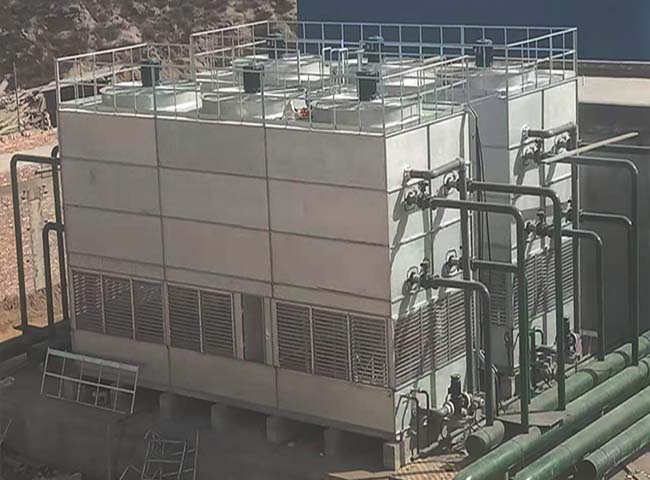 密闭式冷却塔溢流现象的处理方法